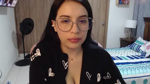 Snapshot of camilacarter chatting on 06/11/26, 08:40 camilacarter online show from 06/11/26, 08:40
