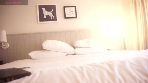 Snapshot of camilagomezz chatting on 01/06/25, 09:54 Camila online show from 01/06/25, 09:54