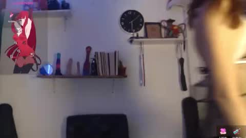 Snapshot of camilahot_girl chatting on 05/15/26, 07:54 kira online show from 05/15/26, 07:54