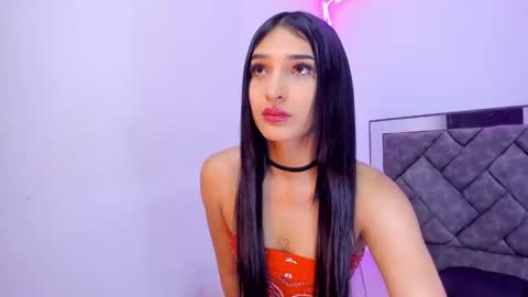 Snapshot of camilajhoones chatting on 12/25/24, 10:28 camilajhoones online show from 12/25/24, 10:28