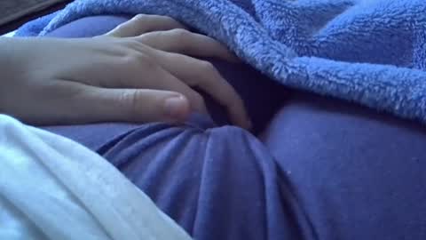 flash 50 tokens BIG CLIT  tits pussy. masturbation big clit 150 tokens fingers inside pussy 1000 tk  pump big clit 300 tk online show from 07/10/26, 04:20