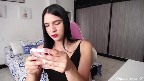 X IGcamiryan01 online show from 02/13/25, 05:01