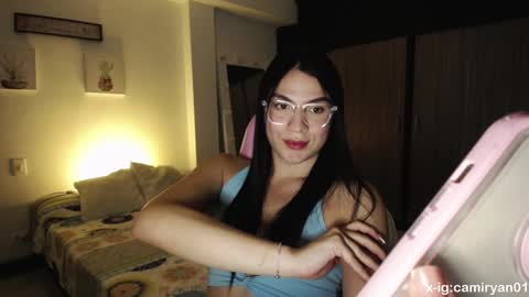 X IGcamiryan01 online show from 02/26/25, 01:43