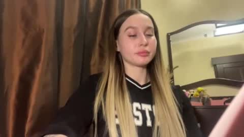 Miki online show from 03/17/26, 04:43