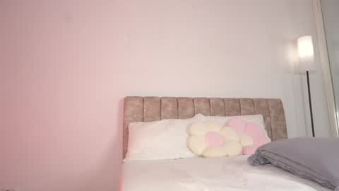 Snapshot of camilitasu chatting on 02/23/26, 12:35 Brit online show from 02/23/26, 12:35