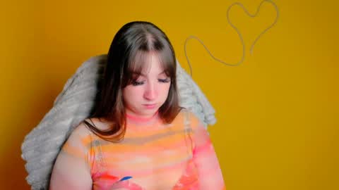 Snapshot of camilla_body chatting on 06/17/26, 05:32 Camilla online show from 06/17/26, 05:32