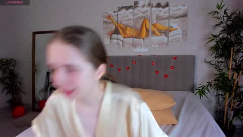 Camilla online show from 02/17/26, 01:24