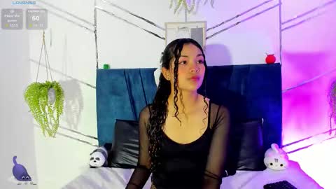 camilla_miller01 online show from 11/17/25, 03:29