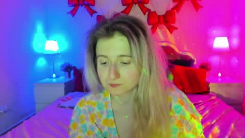 camilladreamer online show from 04/15/26, 08:09