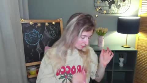 camilladreamer online show from 06/06/26, 11:04