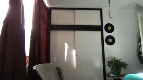  Camille   online show from 09/09/25, 08:19