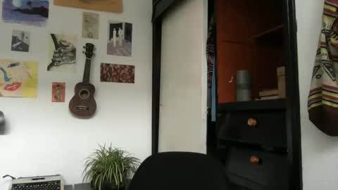 Snapshot of camille_delrey chatting on 02/02/26, 06:39 Camille online show from 02/02/26, 06:39