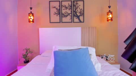 Snapshot of camille_lynn chatting on 12/29/24, 04:59 Camille Lynn online show from 12/29/24, 04:59