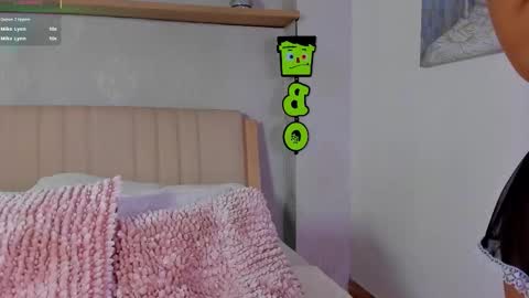 Snapshot of camille_lynn chatting on 11/01/25, 12:45 Camille Lynn online show from 11/01/25, 12:45