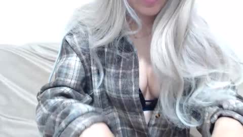 CamilleBunny online show from 04/18/26, 02:15