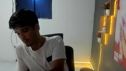 Snapshot of camilo887868 chatting on 01/10/26, 06:37 camilo887868 online show from 01/10/26, 06:37