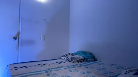 camilo_contre21 online show from 02/04/25, 09:10