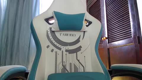 camilo_contre21 online show from 02/13/25, 07:52