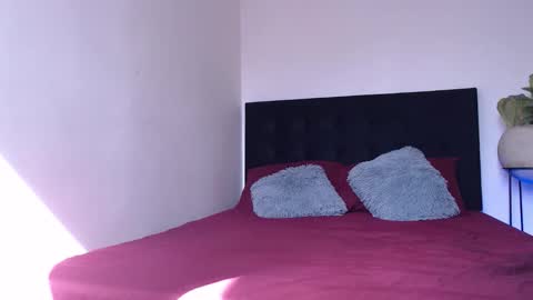 camilo_contre21 online show from 02/04/26, 07:53