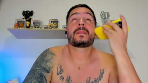 camilo_restrepo21 online show from 05/07/26, 02:17