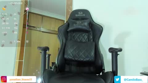 Snapshot of camilobass_ chatting on 12/22/24, 08:25 Camilo Bass online show from 12/22/24, 08:25