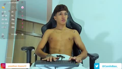 Snapshot of camilobass_ chatting on 01/09/25, 02:33 Camilo Bass online show from 01/09/25, 02:33