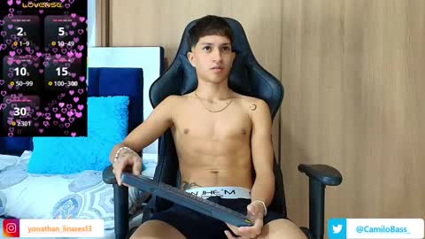 Snapshot of camilobass_ chatting on 11/16/25, 01:33 Camilo Bass online show from 11/16/25, 01:33