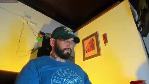 Snapshot of camilomayer chatting on 11/03/25, 03:02 Camilo online show from 11/03/25, 03:02