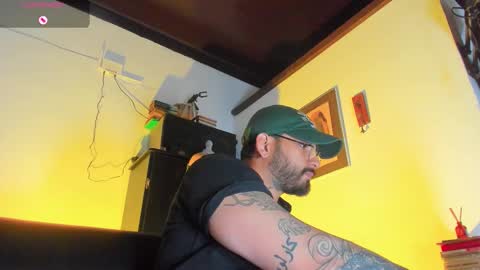 Snapshot of camilomayer chatting on 11/09/25, 01:20 Camilo online show from 11/09/25, 01:20