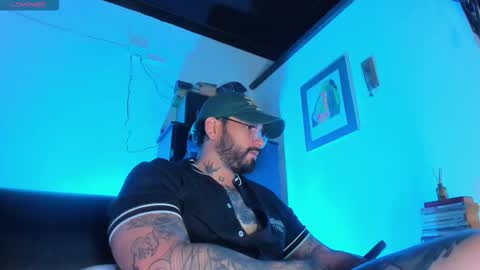 Snapshot of camilomayer chatting on 11/24/25, 02:28 Camilo online show from 11/24/25, 02:28