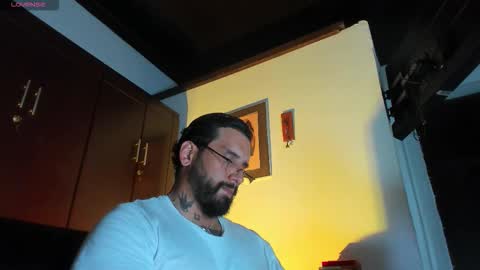 Snapshot of camilomayer chatting on 02/10/26, 02:43 Camilo online show from 02/10/26, 02:43