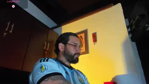 Snapshot of camilomayer chatting on 02/23/26, 03:31 Camilo online show from 02/23/26, 03:31