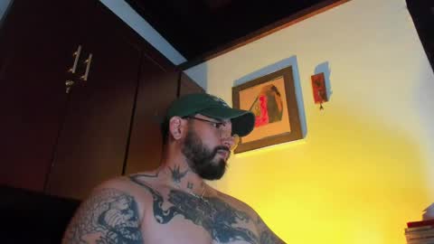Snapshot of camilomayer chatting on 05/15/26, 04:58 Camilo online show from 05/15/26, 04:58