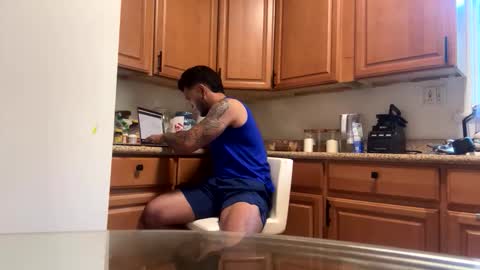 Snapshot of camilooo_cb chatting on 10/29/25, 11:17 camilooo_cb online show from 10/29/25, 11:17