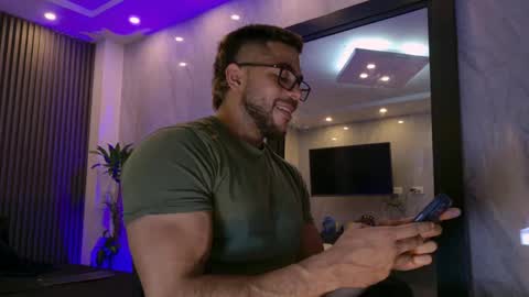 Snapshot of camilowatson chatting on 04/18/26, 02:04 Camilo Watson online show from 04/18/26, 02:04
