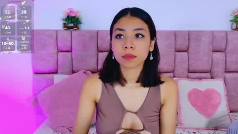 camiluxe online show from 11/08/25, 01:00