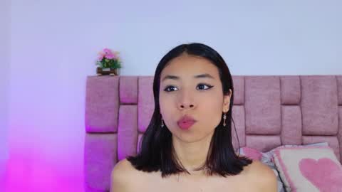 camiluxe online show from 11/19/25, 11:54