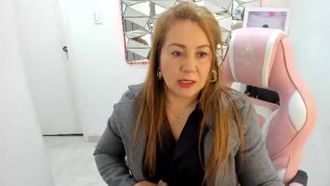 camixxx_m online show from 06/13/26, 10:57