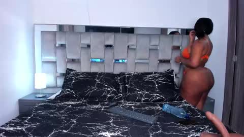 Camila online show from 03/07/25, 07:05