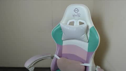 cammila horn online show from 10/28/25, 07:01