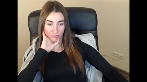 cammila horn online show from 01/12/26, 01:05