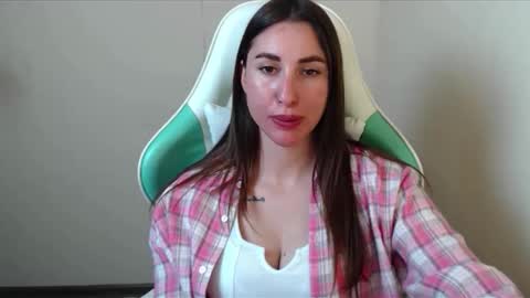cammila horn online show from 05/11/26, 02:45