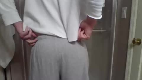 Snapshot of cammyman6900 chatting on 01/24/25, 04:59 cammyman6900 online show from 01/24/25, 04:59