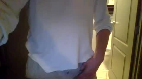 Snapshot of cammyman6900 chatting on 01/27/25, 11:43 cammyman6900 online show from 01/27/25, 11:43