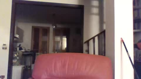 Snapshot of camomilla72 chatting on 03/04/25, 06:29 Cristian online show from 03/04/25, 06:29