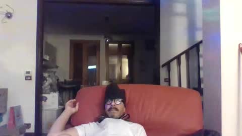 Snapshot of camomilla72 chatting on 09/13/25, 10:59 Cristian online show from 09/13/25, 10:59