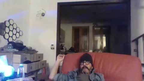 Snapshot of camomilla72 chatting on 10/13/25, 08:36 Cristian online show from 10/13/25, 08:36