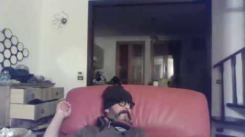 Snapshot of camomilla72 chatting on 10/13/25, 08:42 Cristian online show from 10/13/25, 08:42