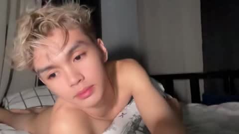 Snapshot of camwithethan chatting on 02/13/26, 01:34 Ethan online show from 02/13/26, 01:34