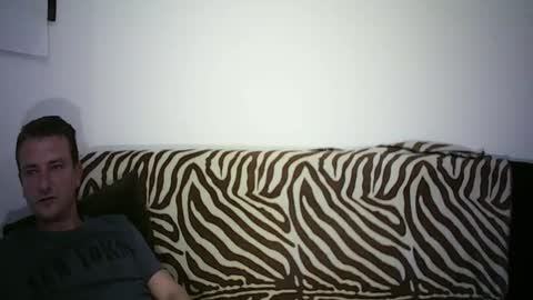 Mark online show from 12/17/25, 04:02